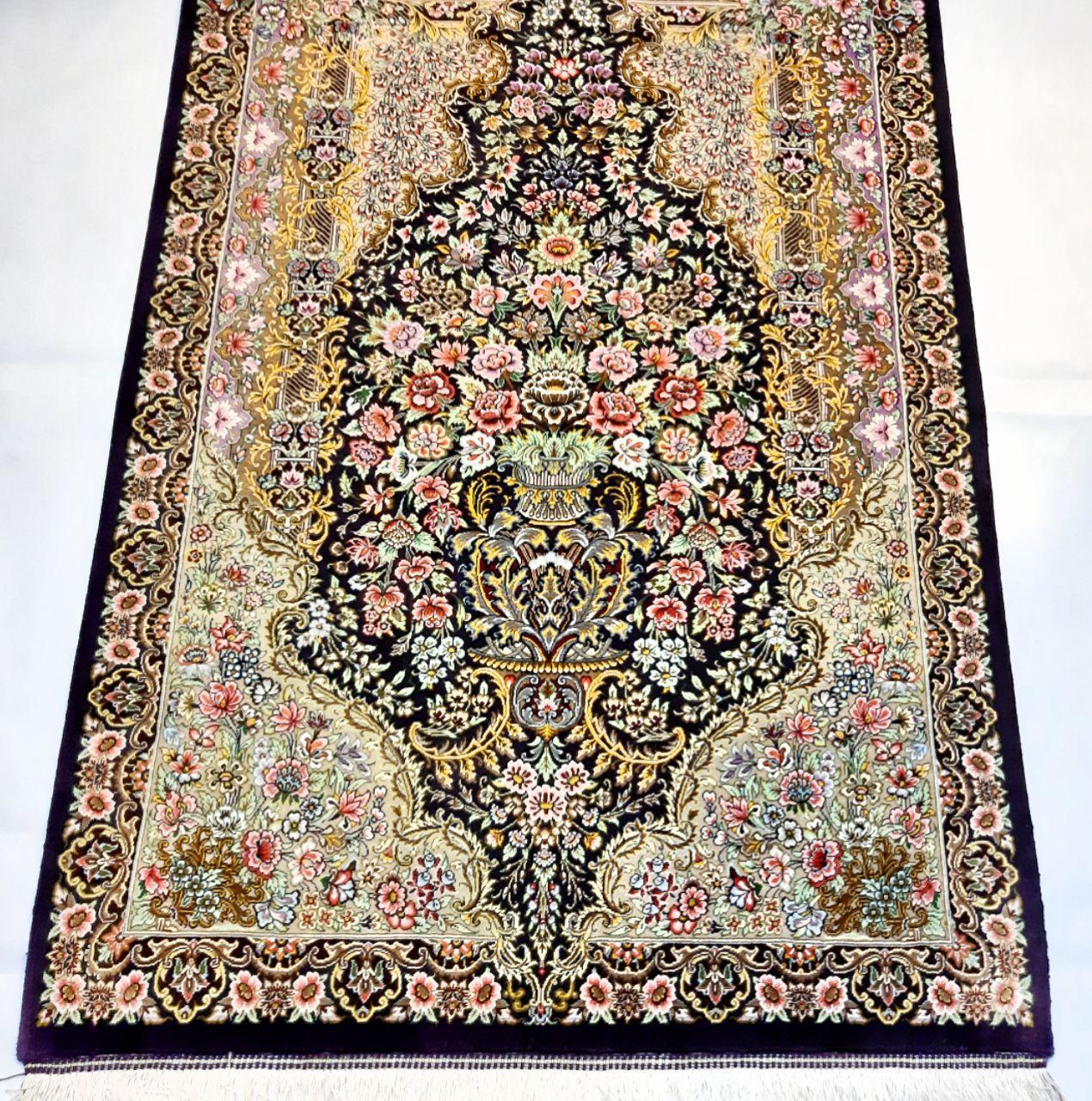 Silk Persian Rug 10529
