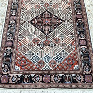 Handmade Persian Rug 4562